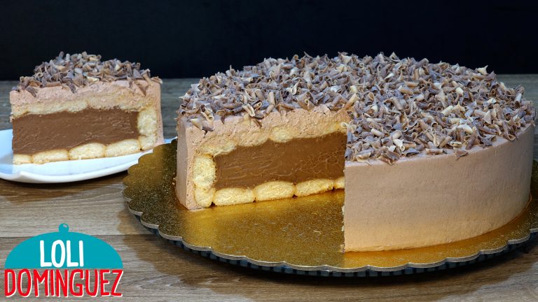 TARTA CREMOSA DE CHOCOLATE SIN HORNO Y SIN GELATINA. Una tarta muy fácil y rápida de hacer y que queda tan tierna, jugosa y deliciosa que estoy segura de que pasara a formar parte de tu recetario habitual, queda estupenda para cualquier ocasión sea como postre en una comida familiar o para lucirte en cualquier cumpleaños o aniversario