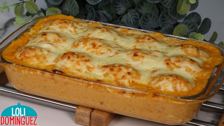 HUEVOS RELLENOS DE CARNE EN SALSA AURORA, FACIL Y DELICIOSA. Esta receta es ideal para tenerla preparada con antelación, así podemos tener tiempo para otras cosas y poder servir un plato delicioso en cualquier día de la semana o día de fiesta