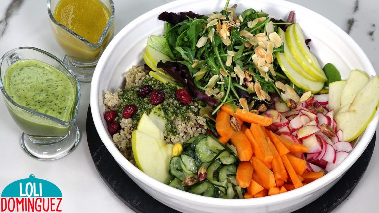 Menú saludable y delicioso. Una ensalada completa y un postre riquísimo y muy fácil. Porque comer de manera saludable no está reñido con comer rico y sabroso