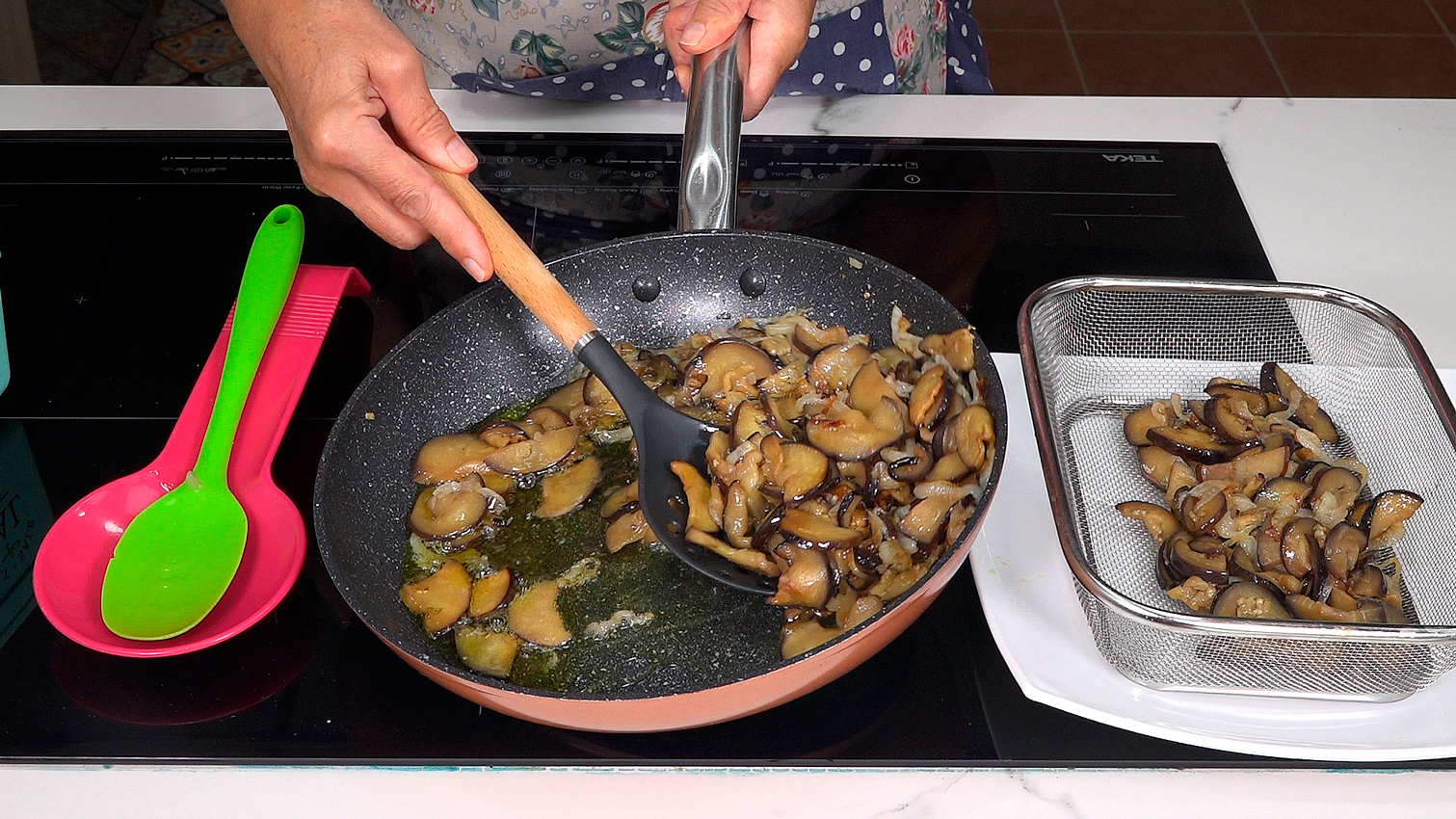 TORTILLA DE BERENJENA. Con la receta de mi madre, una recta con solo 3 ingredientes - Loli Domínguez - Foto 4