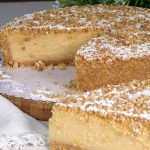 TARTA DE CREMA SIN HORNO. Especial para el verano, es una tarta cremosa y fácil con un sabor increíblemente delicioso