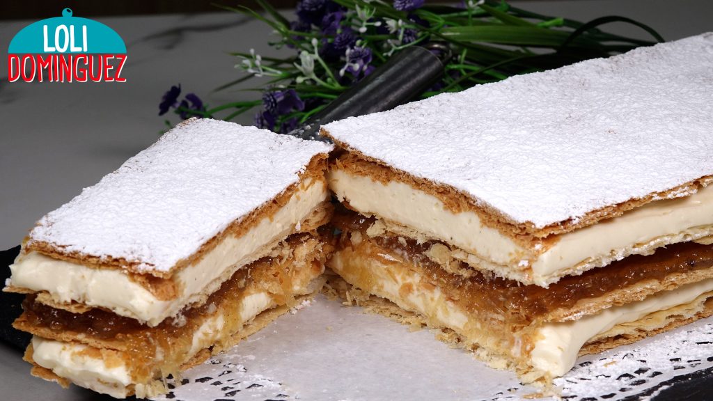 MILHOJAS DE HOJALDRE CON CREMA DIPLOMÁTICA. Un postre que queda crujiente y con una crema suave y sedosa que con la combinación del cabello de ángel hace que resulte muy delicioso e irresistible