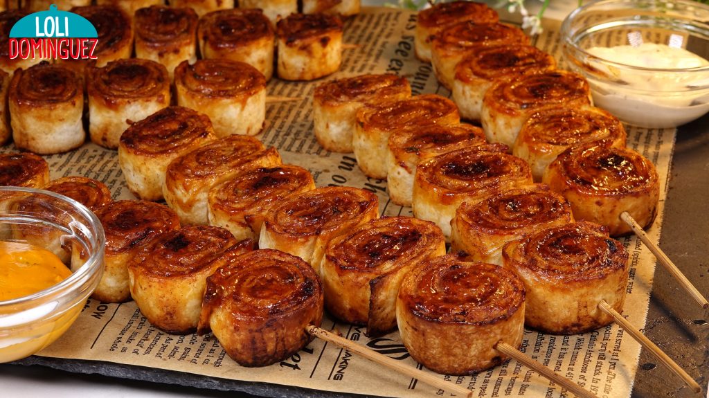 BROCHETAS DE POLLO EN TORTILLAS. idea rápida y deliciosa. Sorprende a tu familia con algo delicioso y diferente; Estupenda idea para cena o aperitivo que se hace con pocos y económicos